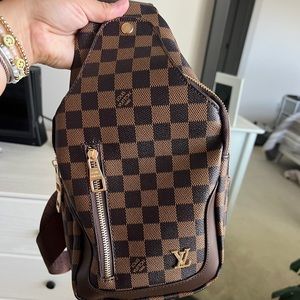 FAKE LV cross body never used